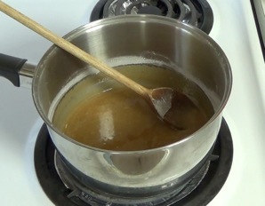 sugar mixture with sugar dissolved