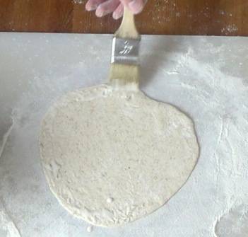 covering half the edge with flour paste to get a good seal